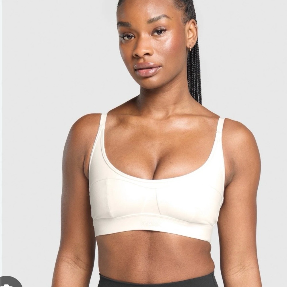 Gymshark Superset
Sports Bra - Soft White